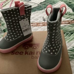See Kai run kids rubber boots Grey with hearts and pink trim
